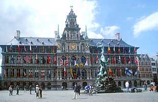 Zvonkohra na radnici v Antwerpch