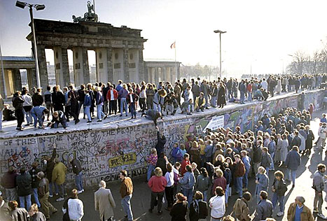 Bourání Berlínské zdi