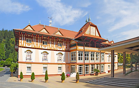 Lázně Luhačovice, Jurkovičův dům - foto: L. Pecold