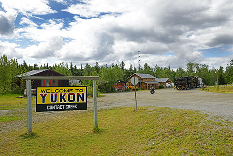 Contact Creek na Alaska Highway