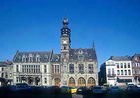 Radnice se zvonicí v Binche