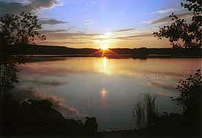 zpad slunce nad jezerem Saimaa - foto Ivan Farsk